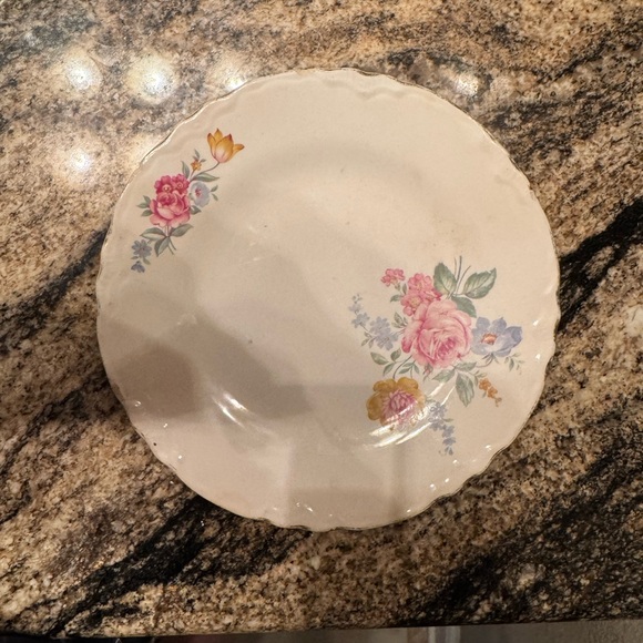 Source Unknown Other - Floral Ceramic Dinner Plate